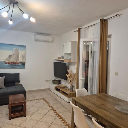 Apartment Plavia Biograd Біоград-на-Мору Екстер'єр фото
