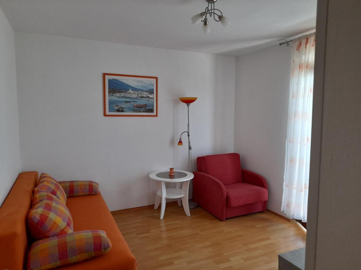 Apartment Plavia Biograd Біоград-на-Мору Екстер'єр фото