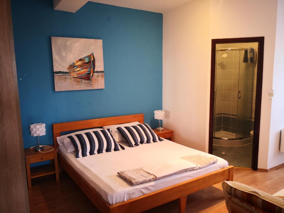 Apartment Plavia Biograd Біоград-на-Мору Екстер'єр фото