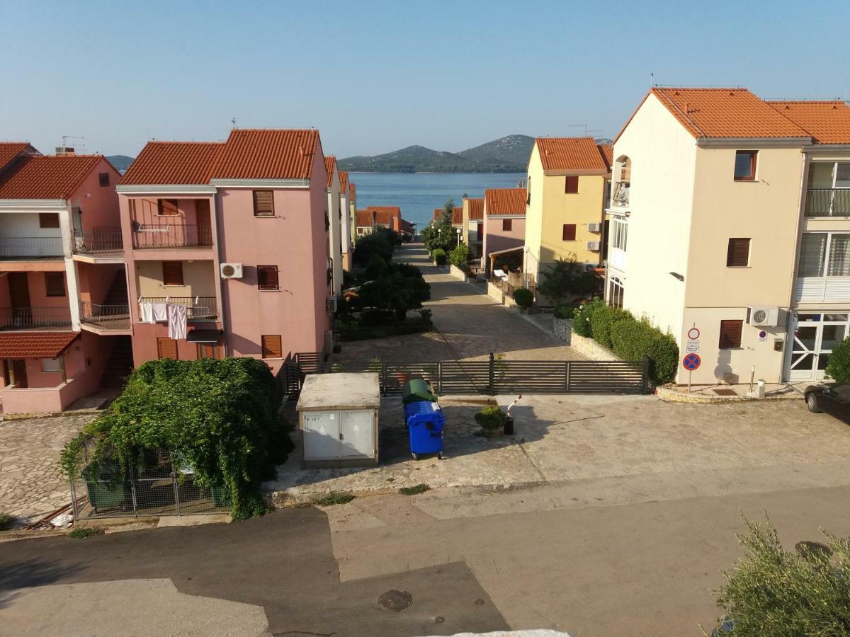 Apartment Plavia Biograd Біоград-на-Мору Екстер'єр фото